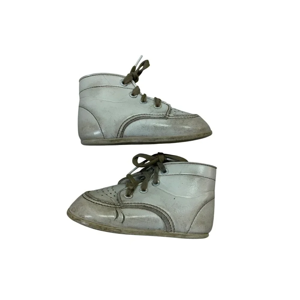 Vintage Baby Shoes 4? Used *some wear